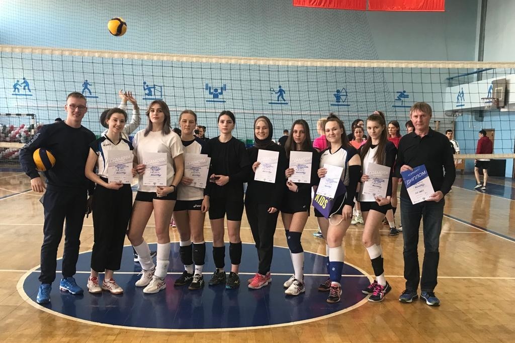 Мужская и женская сборная по волейболу Елабужского института стали призерами турнира Ассоциации студенческих спортивных клубов Мужская и женская сборная по волейболу Елабужского института стали призерами турнира Ассоциации студенческих спортивных клубов