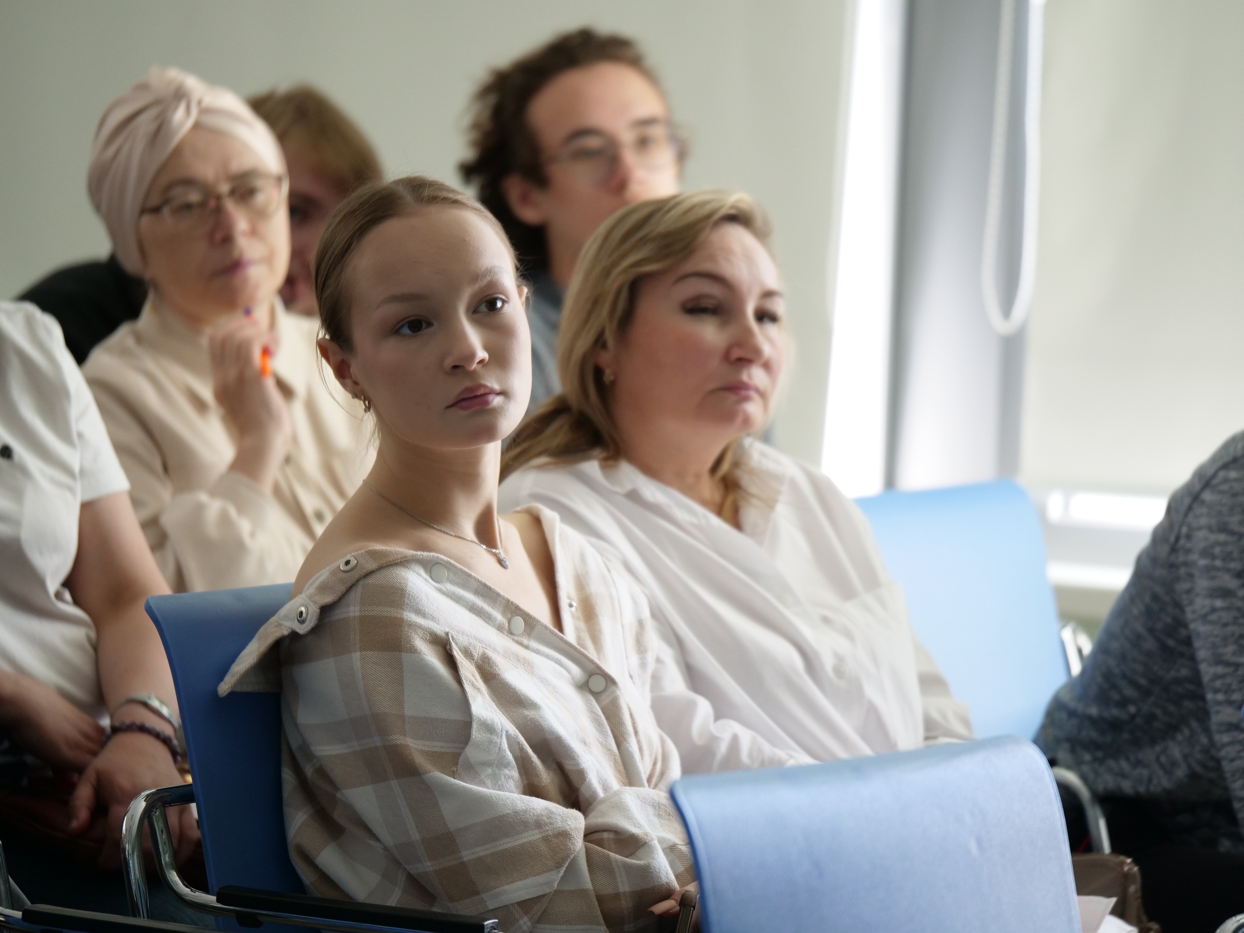 ���� �������� ������ � ����������� ����