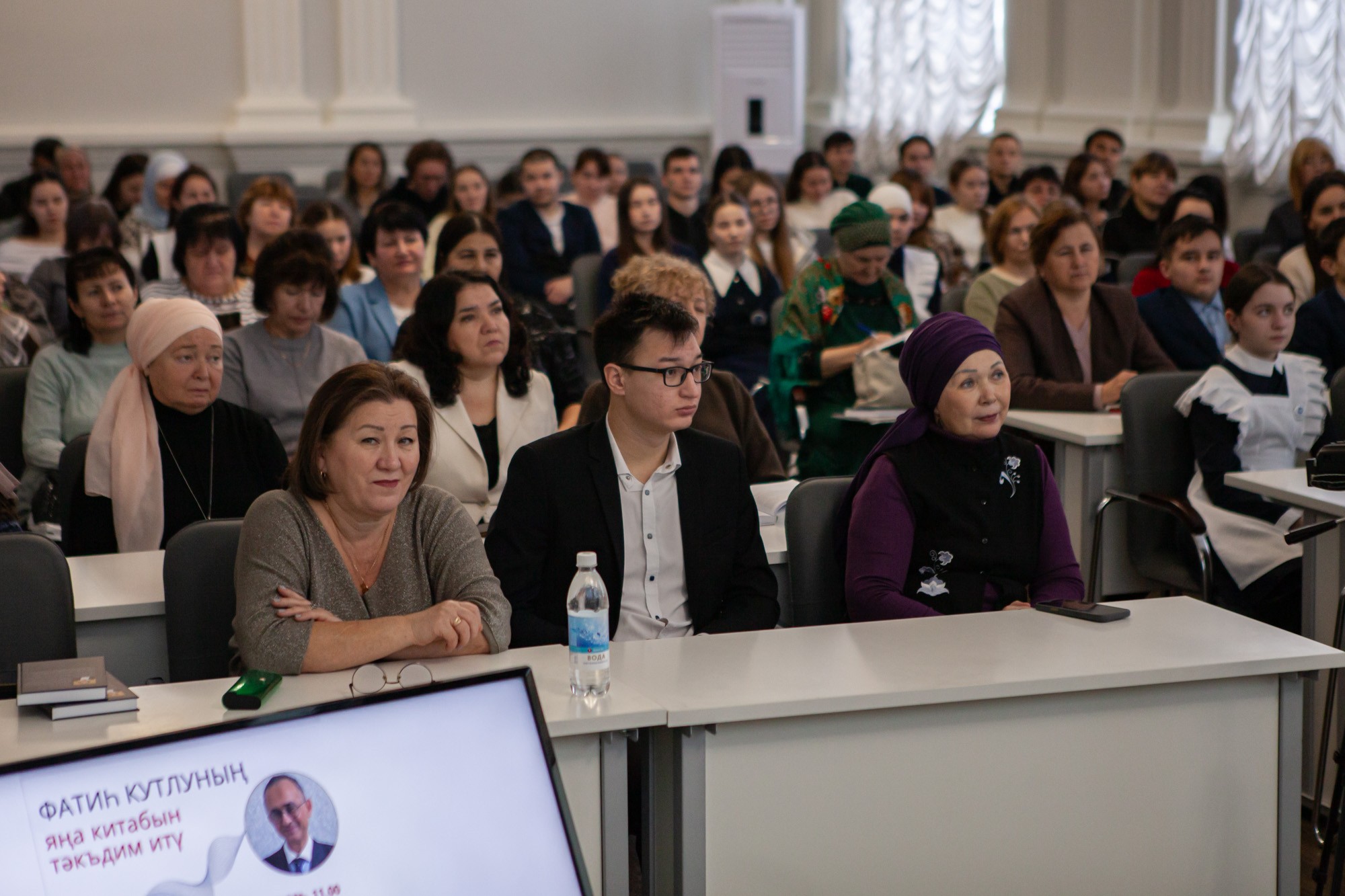 В Елабужском институте КФУ презентовали книгу Фатиха Кутлу В Елабужском институте КФУ презентовали книгу Фатиха Кутлу