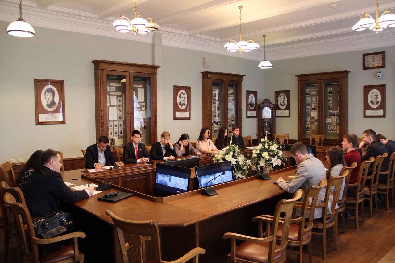 Видеоконференция: студенты обсудили проблемы правового регулирования в спортн Видеоконференция: студенты обсудили проблемы правового регулирования в спортн