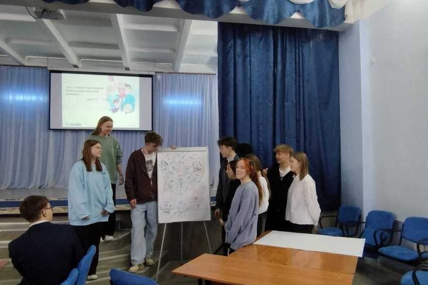 Лекции, тренинг, квиз, подготовка к ЕГЭ: в Бугульме прошли занятия психолого-педагогических классов Лекции, тренинг, квиз, подготовка к ЕГЭ: в Бугульме прошли занятия психолого-педагогических классов