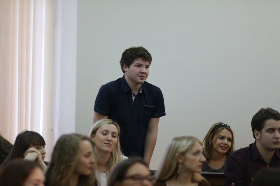 VOICES+ и Евроклуб организовали международный круглый стол VOICES+ и Евроклуб организовали международный круглый стол