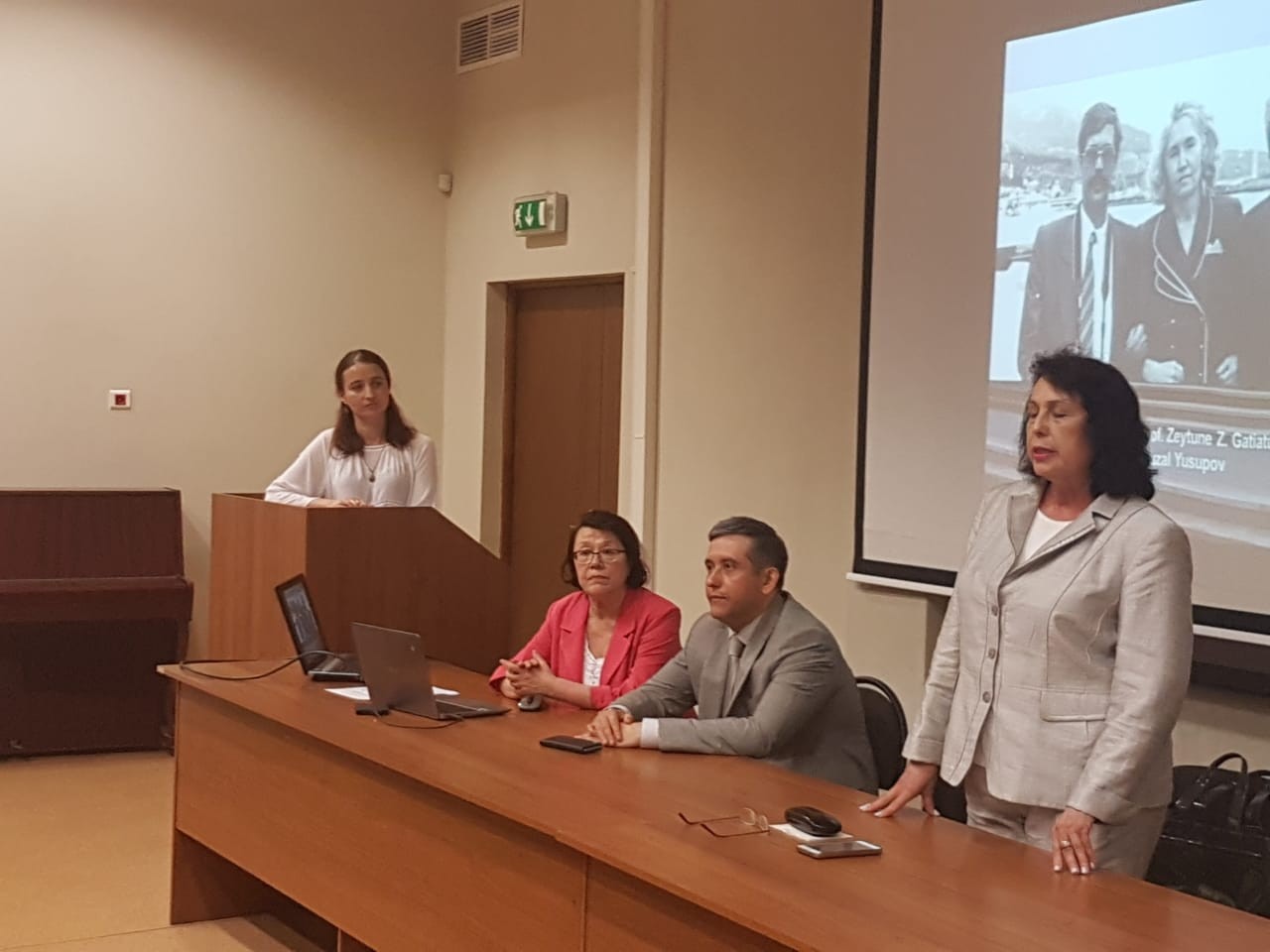 Контрастивные исследования: памяти профессора Гатиатуллиной З.З. посвящается Контрастивные исследования: памяти профессора Гатиатуллиной З.З. посвящается