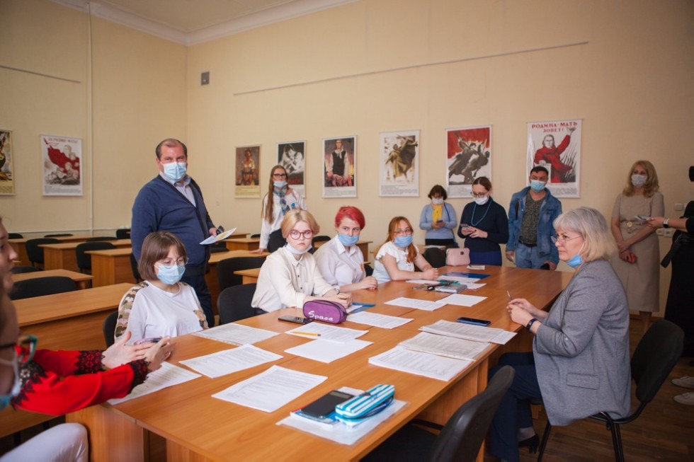 Ilshat Gafurov opened the presentation of Student Scientific Classes at the Elabuga Institute ,Yelabuga Institute