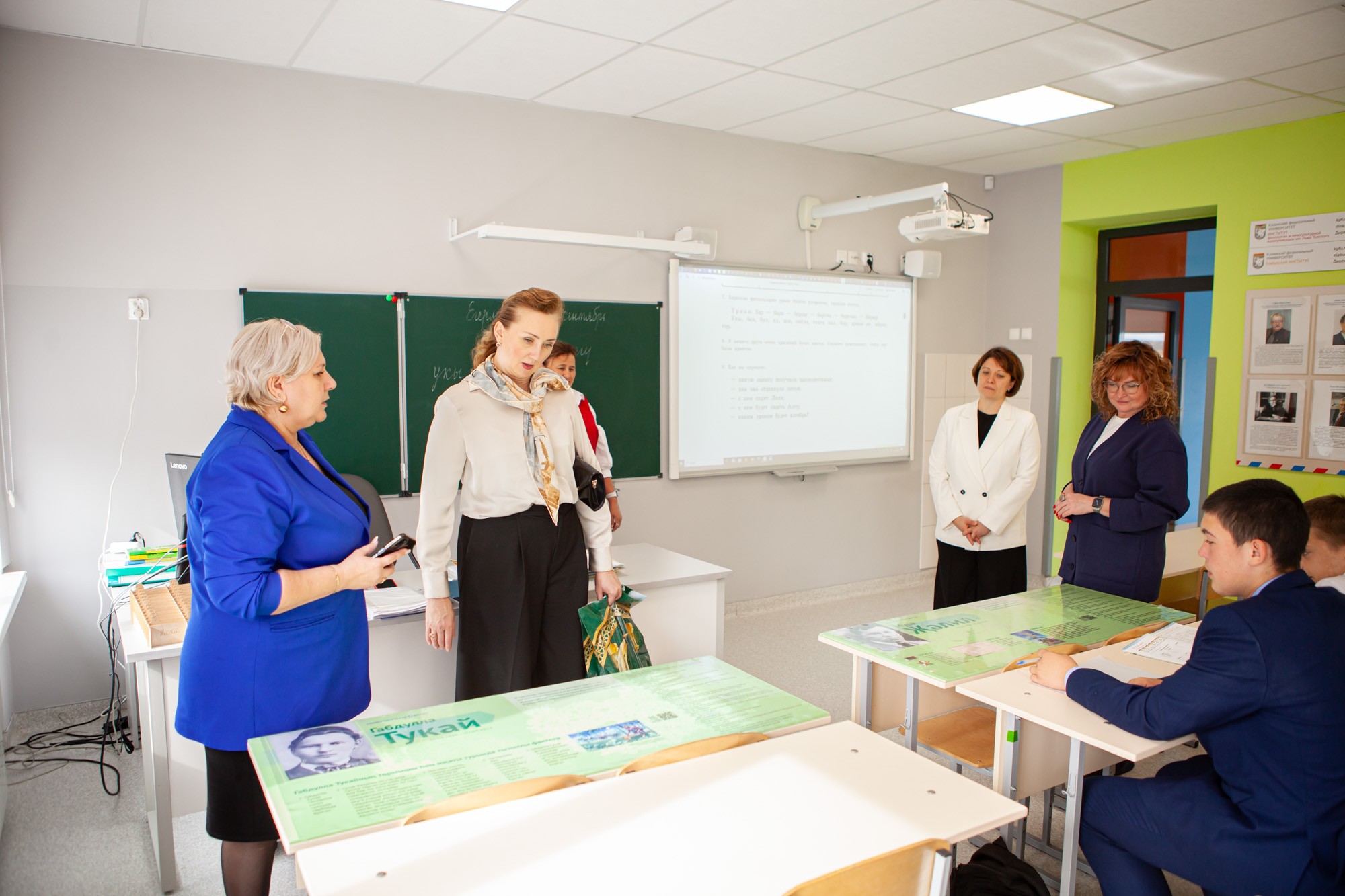 Университетская школа делится опытом с ТГУ Университетская школа делится опытом с ТГУ