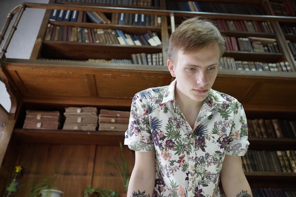 Рукописи, миниатюрный Коран и другие сокровища книгохранилища КФУ смогли увидеть казанцы в День библиотек Рукописи, миниатюрный Коран и другие сокровища книгохранилища КФУ смогли увидеть казанцы в День библиотек