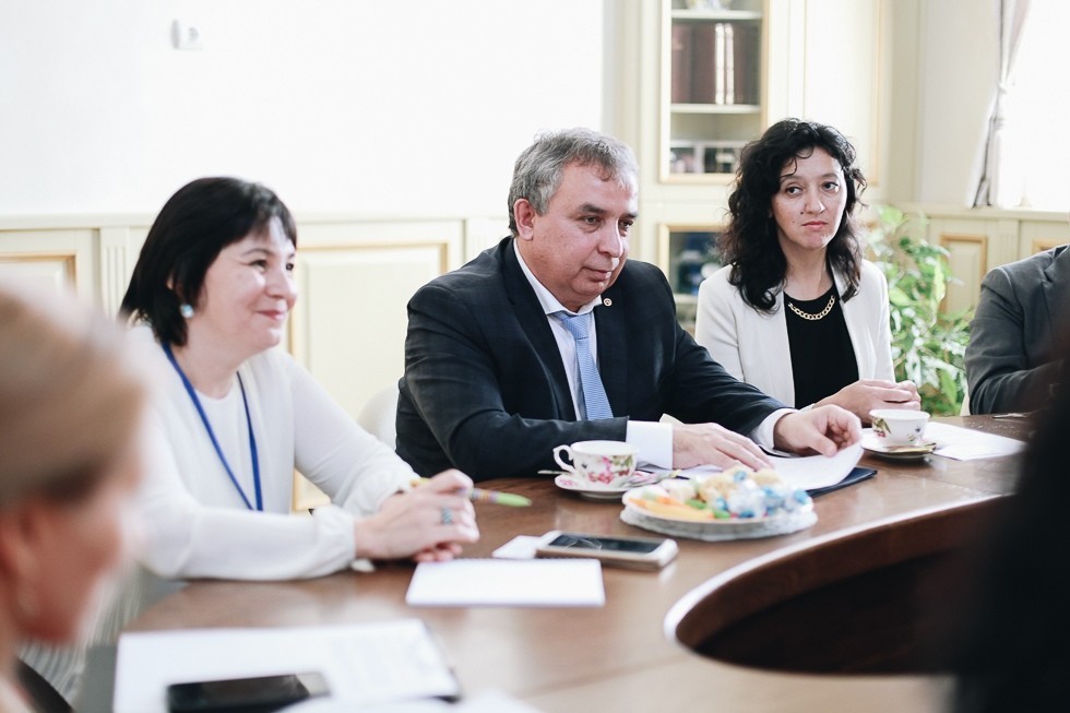 �������� ������������ � ������ � ���� ��������� � ���