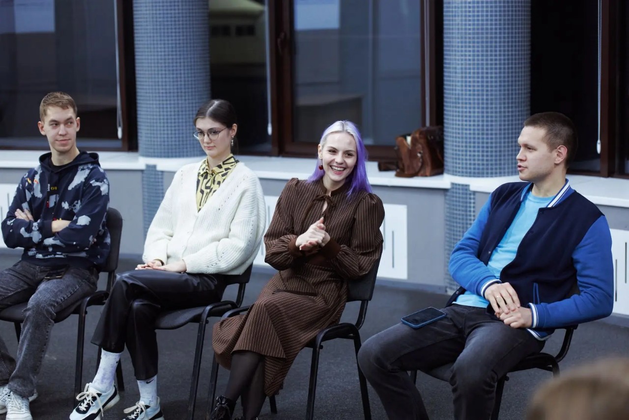 Конфликтологи на интенсиве Конфликтологи на интенсиве