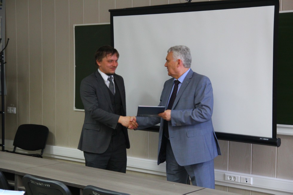 ����� ��������� ������������ 