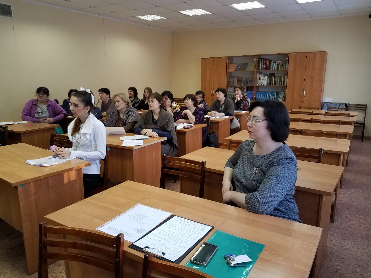 Белемнәрен камилләштерергә килгән укытучылар стажировкада Белемнәрен камилләштерергә килгән укытучылар стажировкада