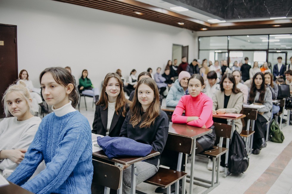 Олимпиада по обществознанию стартовала в КФУ! Олимпиада по обществознанию стартовала в КФУ!