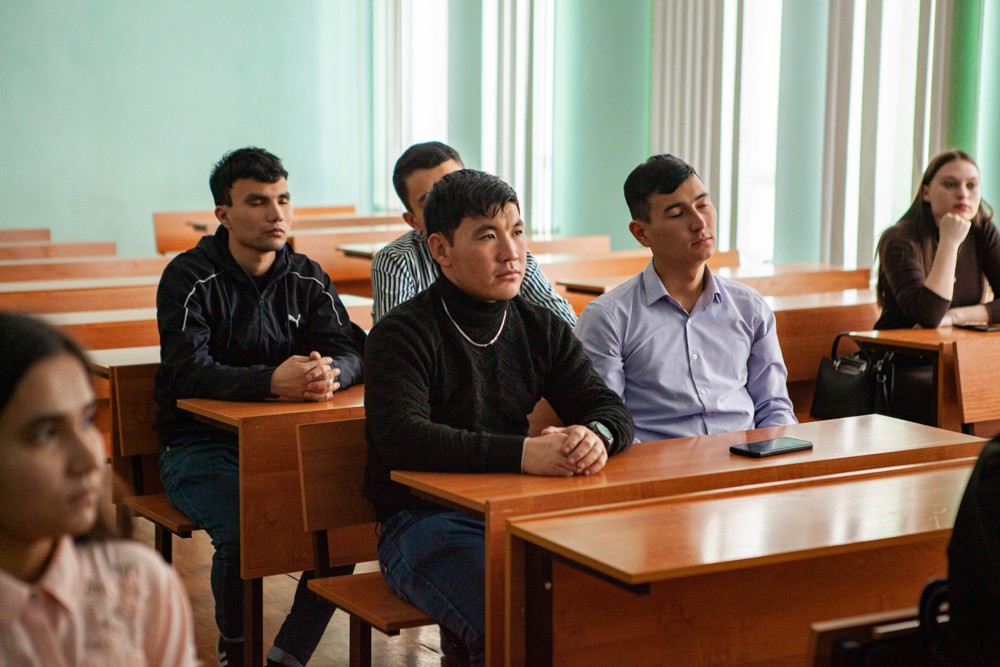 ������-���������� ������ ������ � '���������������' ����� � ���������� ��������� ���