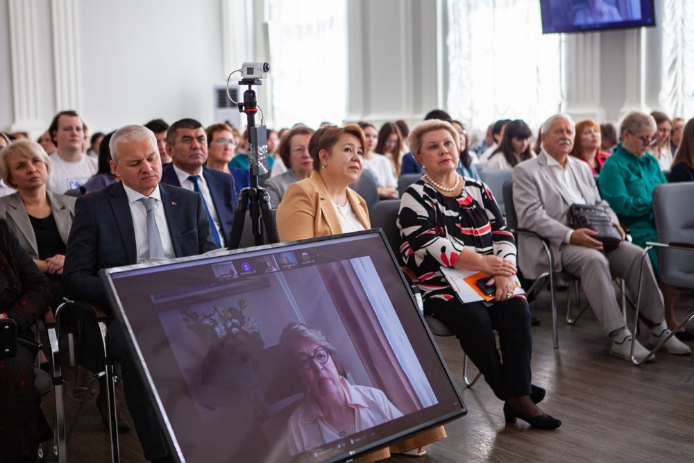 В Елабужском институте КФУ начались IX Махмутовские чтения: профессиональное образование и наставничество в период образовательных трансформаций 21 века В Елабужском институте КФУ начались IX Махмутовские чтения: профессиональное образование и наставничество в период образовательных трансформаций 21 века