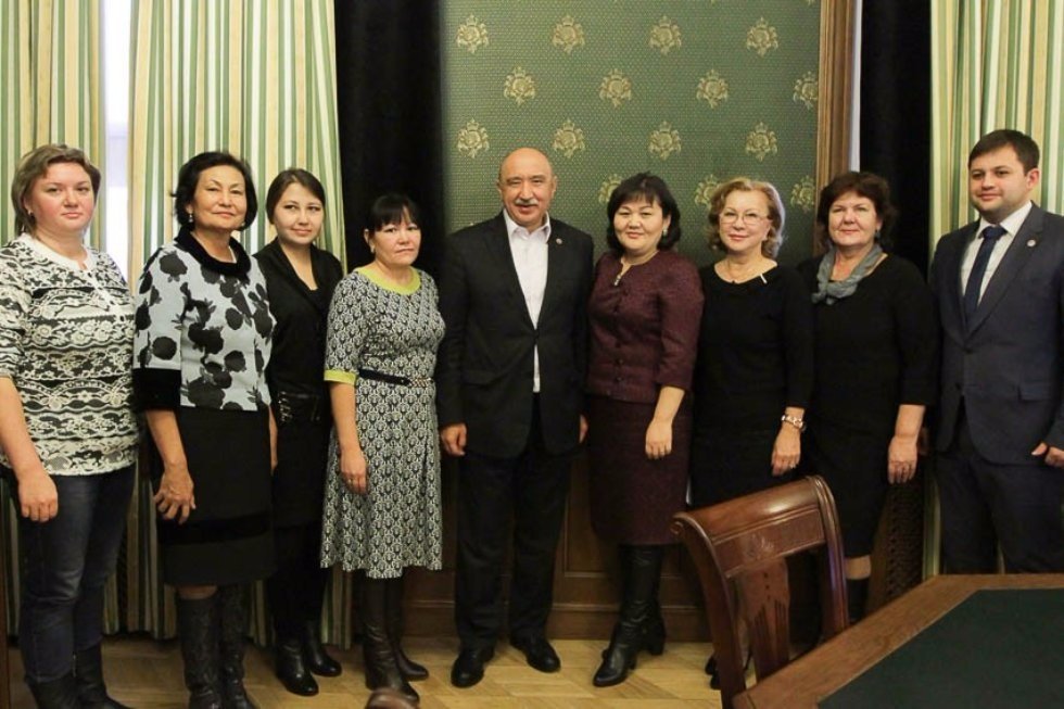 More Overseas Students to Intern at Kazan University