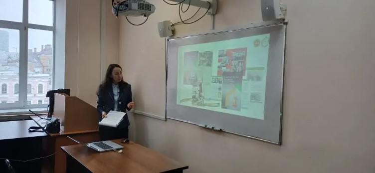 Архивисты рассказали студентам КФУ о работе Госархива РТ Архивисты рассказали студентам КФУ о работе Госархива РТ