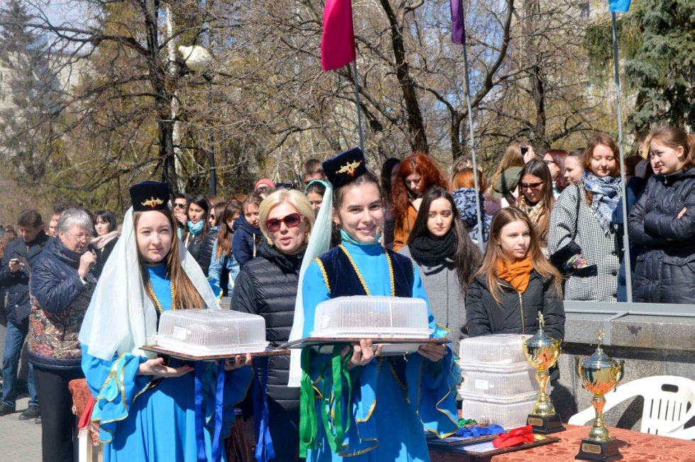 �������� ������ � �����