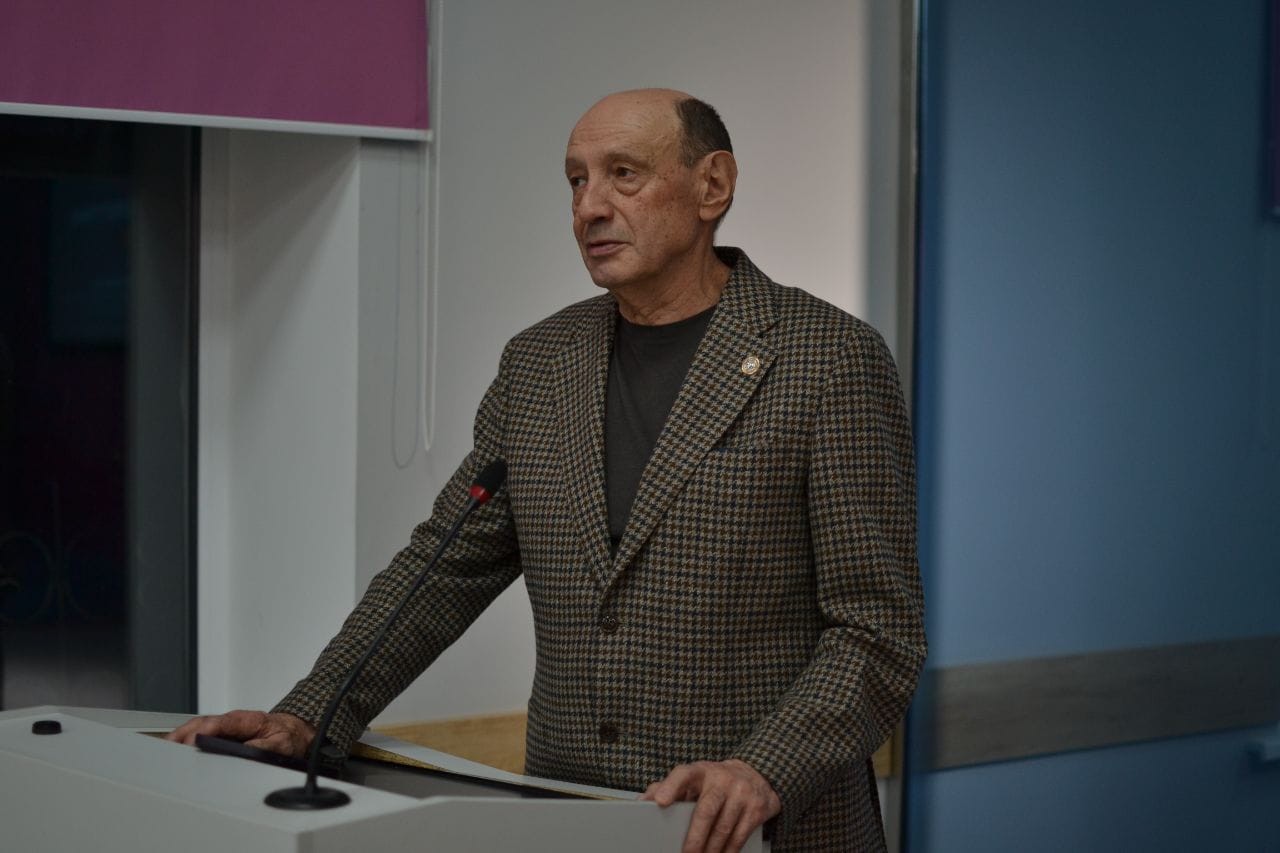 � ��������� ������������� ���������, ������� � �������������� ������ �������� ������� ? ��������� '�������� ��� �����' ��� ��������� 1 ����� ,������, ��������� �����