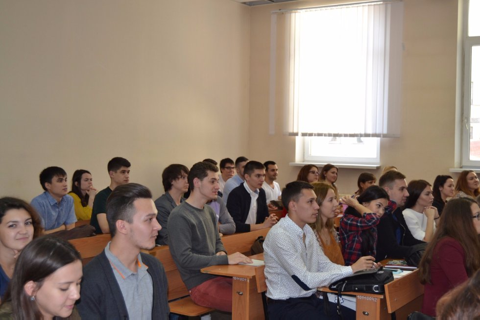 7 сентября 2015 года в преддверии Дня финансиста для студентов ИУЭиФ прочитал публичную лекцию на тему 'Почему мы платим налоги?' руководитель УФНС России по РТ ,д.э.н. профессор Марат Адипович Сафиуллин 7 сентября 2015 года в преддверии Дня финансиста для студентов ИУЭиФ прочитал публичную лекцию на тему 'Почему мы платим налоги?' руководитель УФНС России по РТ ,д.э.н. профессор Марат Адипович Сафиуллин