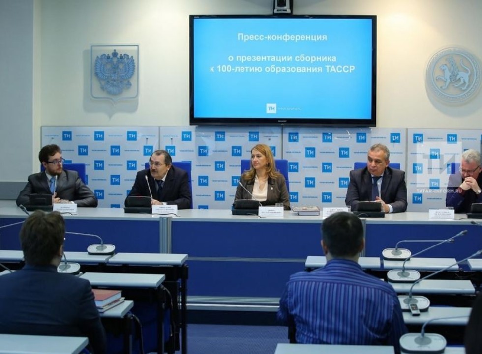 ������ ��� �������� ���������� '� 100-����� �� ��� ����������� �����', ������������ ��� ������� ������ ���, ����� � ����