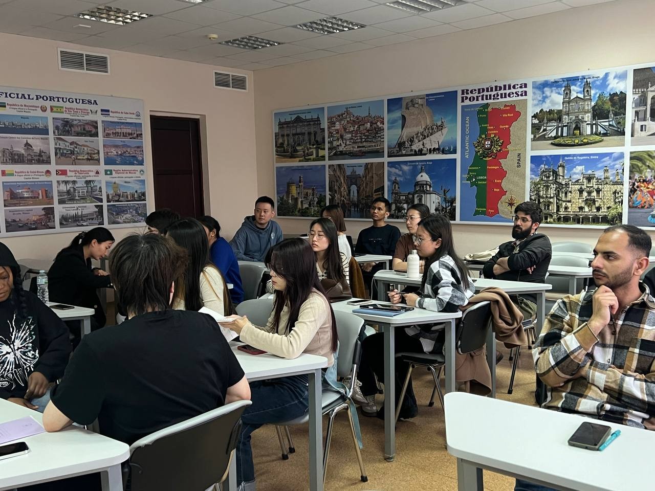 Русский клуб провел Коммуникативный тренинг на тему 'ДА и НЕТ не говорите?' для иностранных студентов Русский клуб провел Коммуникативный тренинг на тему 'ДА и НЕТ не говорите?' для иностранных студентов