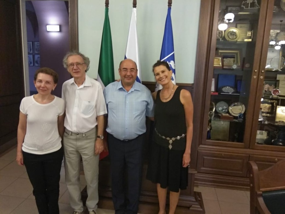 Vice-rector for Research of KFU D.K. Nurgaliev met with the main scientific employee of the University of Arizona Danielle S. McNamara, a world-class expert in the field of Intelligent Tutoring Systems ,Danielle S. McNamara