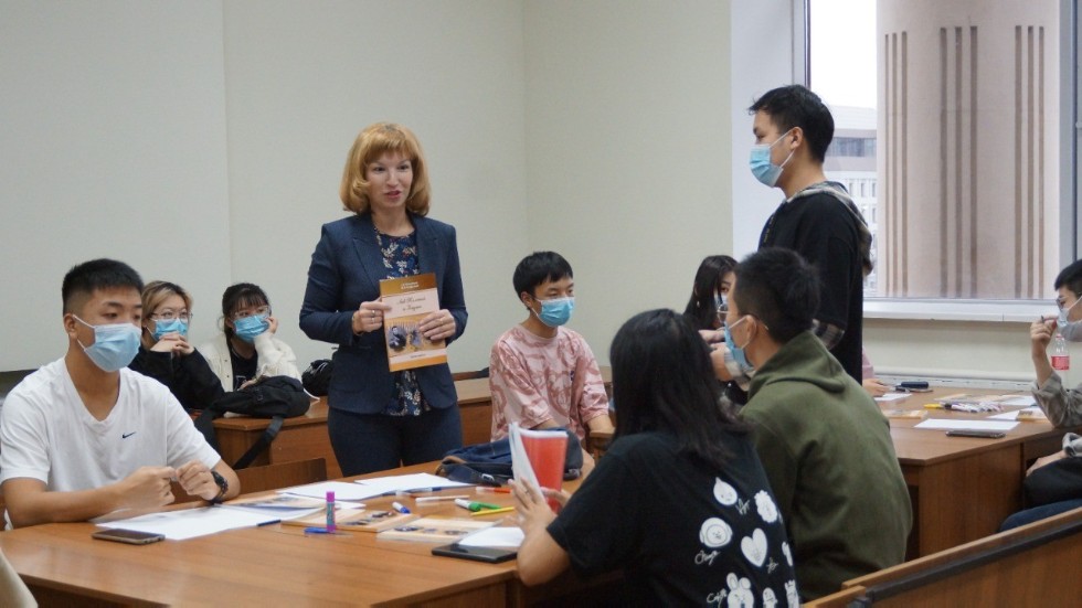 В Институте филологии и межкультурной коммуникации был проведен декадник иностранных языков В Институте филологии и межкультурной коммуникации был проведен декадник иностранных языков