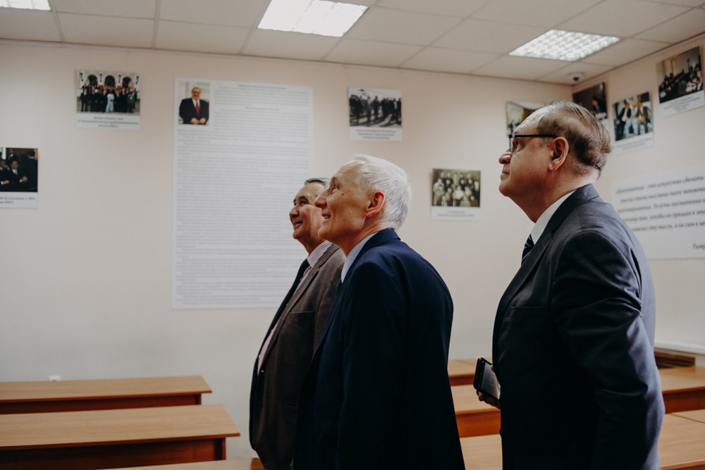 ��������� ����� ������ ������� ��������� � ���