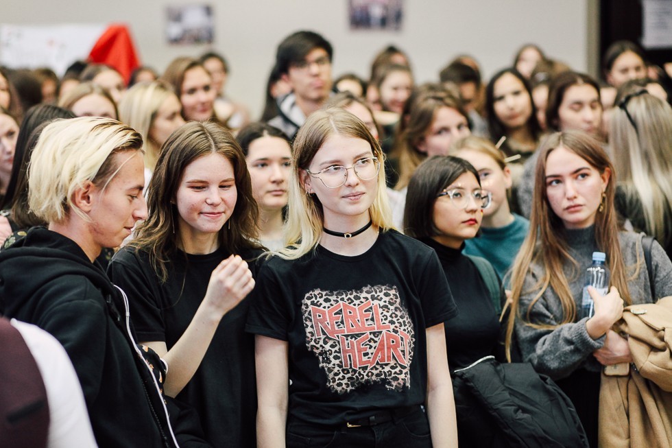 ���� ����������� ������������� � ������ ����� ����������� ������ � ��������(������������) ,������, ���� �����������, ��������