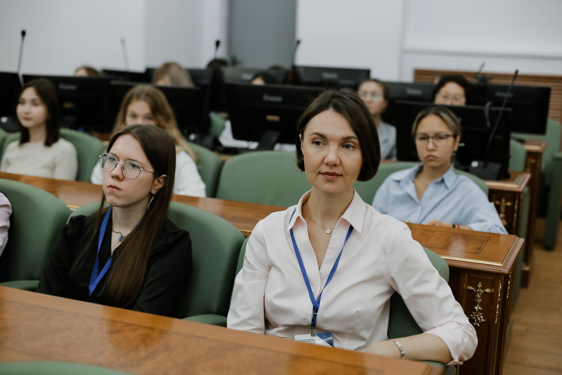 ������-�����