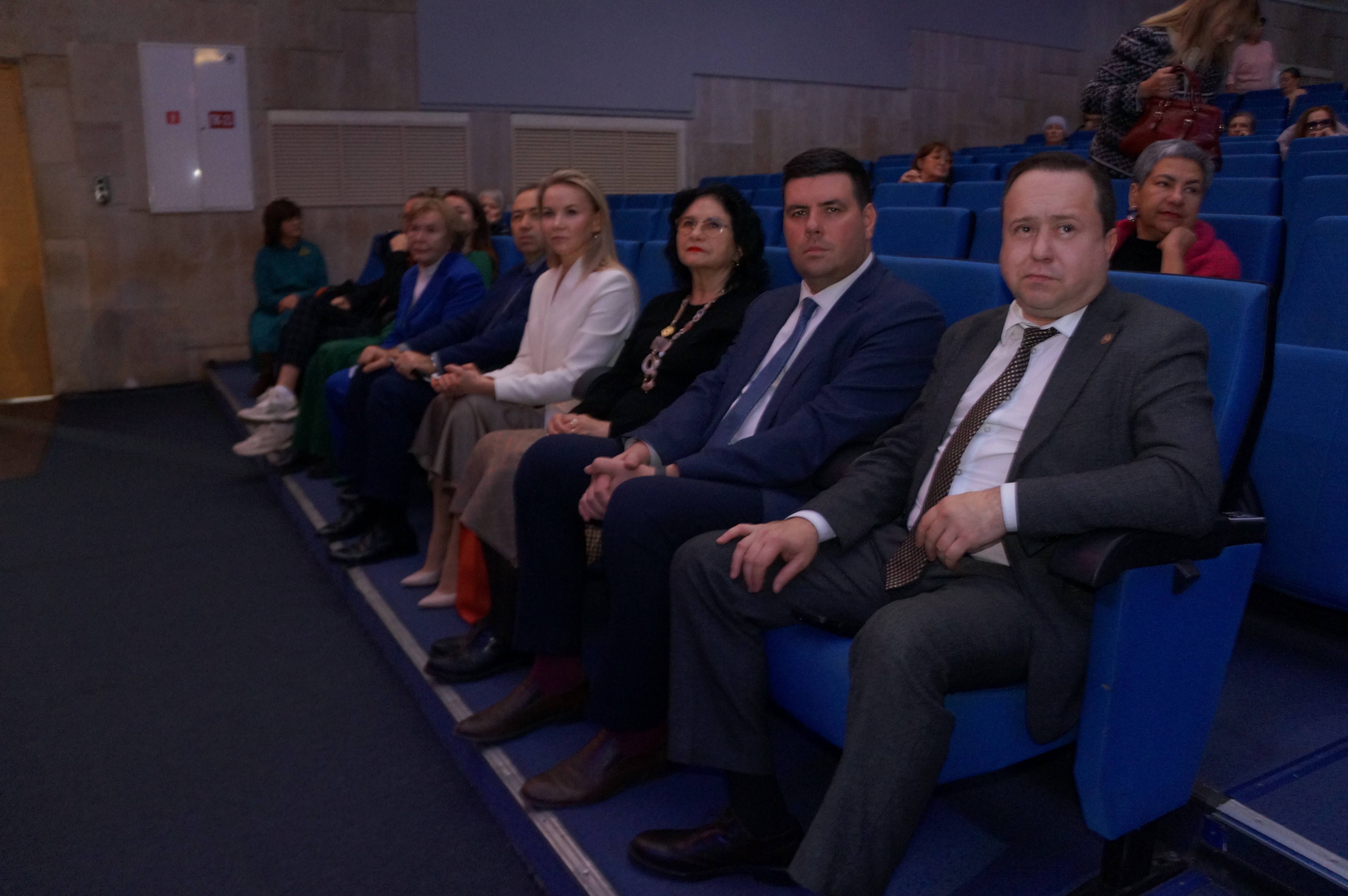 ���������� �����������, ��������� � ������� ������ � ��� ���� '����������� ��������'