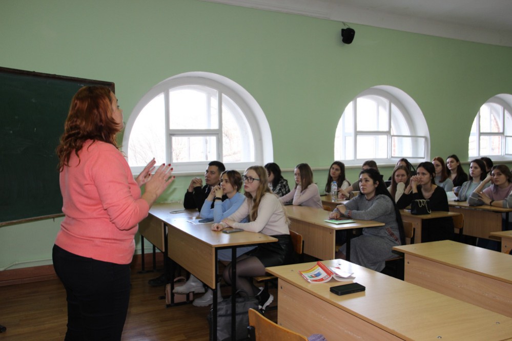 В День правовой помощи для студентов Елабужского института КФУ состоялась открытая лекция 'Предупреждение нарушений законодательства о митингах и предотвращение действий, направленных на дискредитацию действий СВО'. В День правовой помощи для студентов Елабужского института КФУ состоялась открытая лекция 'Предупреждение нарушений законодательства о митингах и предотвращение действий, направленных на дискредитацию действий СВО'.