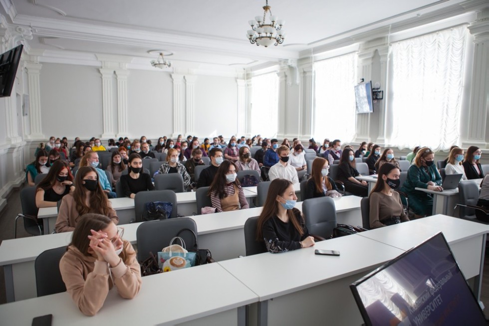 Итоговая научно-образовательная конференция студентов завершилась в Елабужском институте КФУ Итоговая научно-образовательная конференция студентов завершилась в Елабужском институте КФУ