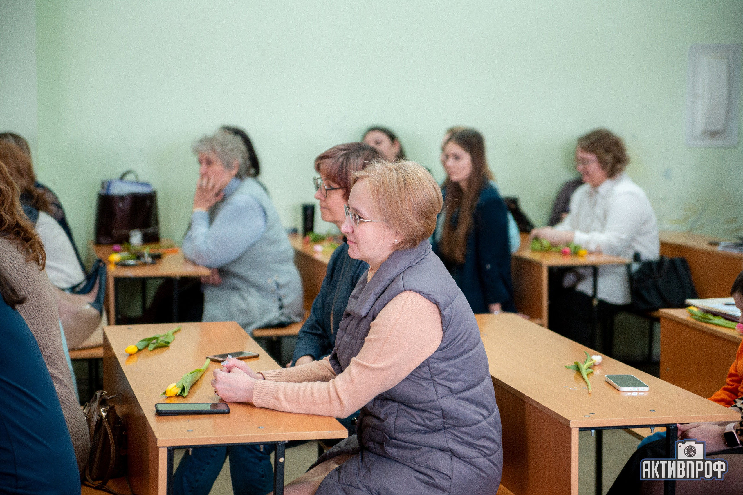 Весна и женщина похожи картинки