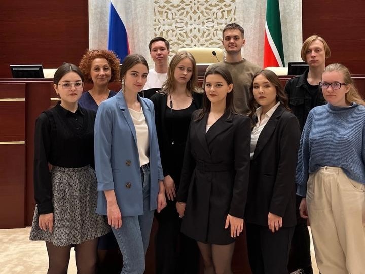 Первокурсники-регионоведы побывали в парламенте Республики Татарстан ,имо