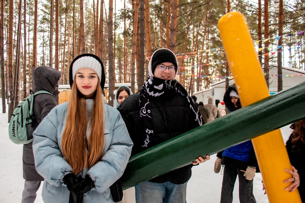 'Зимние забавы' для студентов Елабужского института и НЧИ прошли в 'Буревестнике' 'Зимние забавы' для студентов Елабужского института и НЧИ прошли в 'Буревестнике'