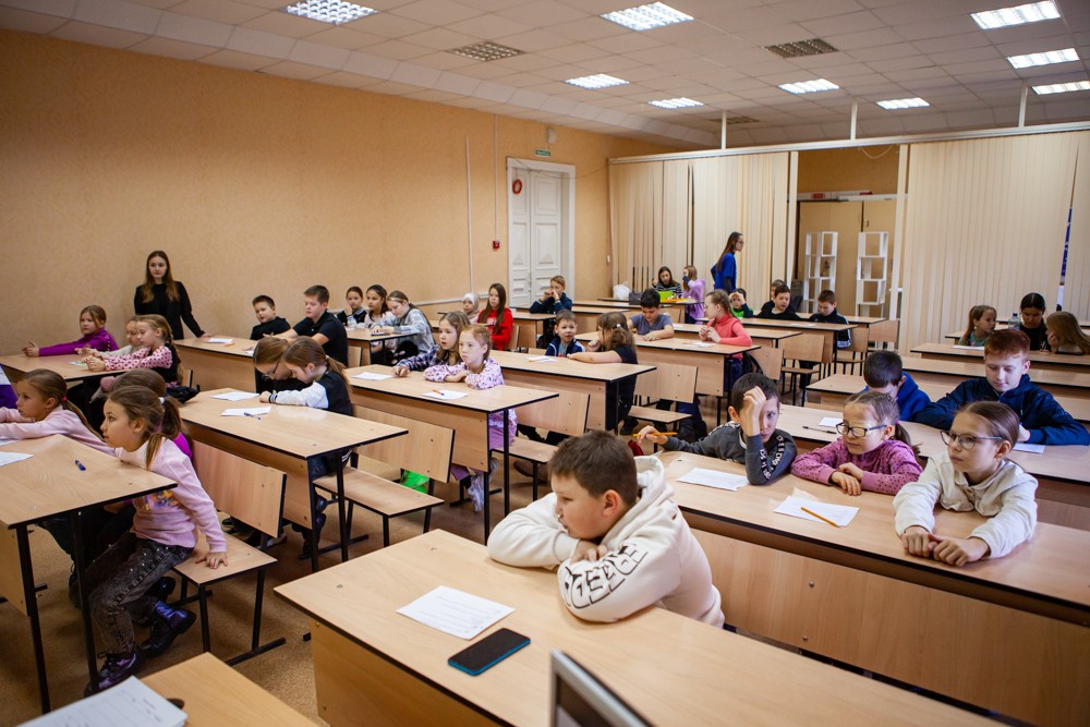 В Елабужском институте состоялись занятия Детского университета В Елабужском институте состоялись занятия Детского университета