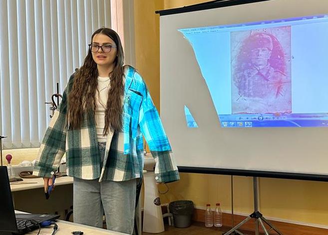 Сохраняя память о героях: кураторские часы Сохраняя память о героях: кураторские часы