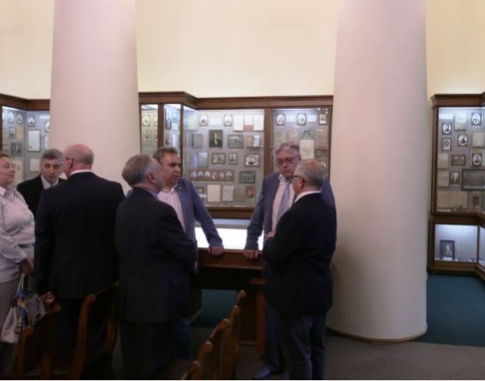 ��������� ����������� � �������� ��� � ������ ��� ��������� ���������� � ��������������