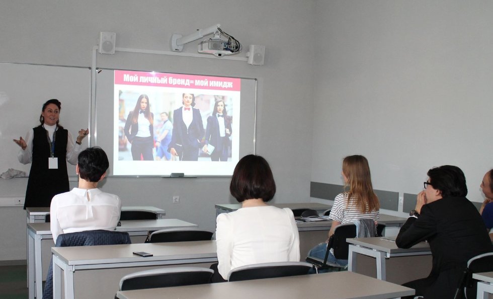 Новые форматы деятельности Института непрерывного образования Новые форматы деятельности Института непрерывного образования