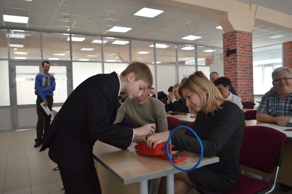 ����� ��������� ���� ������������� 