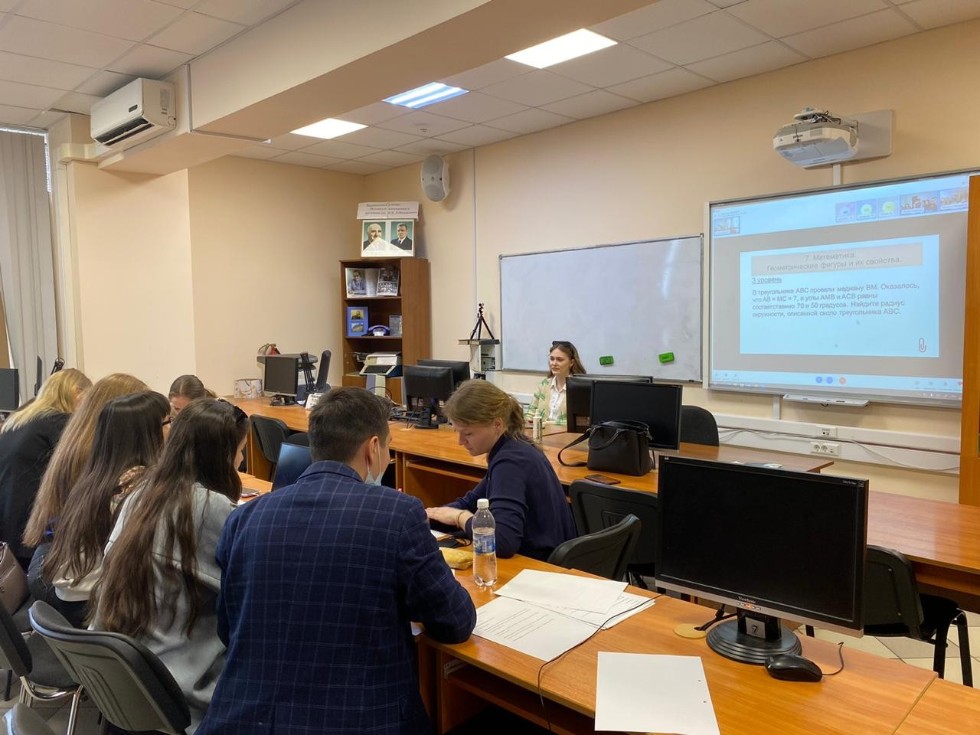 Участие студентов ИММ в международном межвузовском методико-математическом мероприятии Участие студентов ИММ в международном межвузовском методико-математическом мероприятии