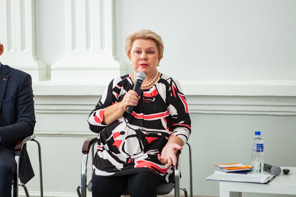 IX ������������ ������: ������� (����)