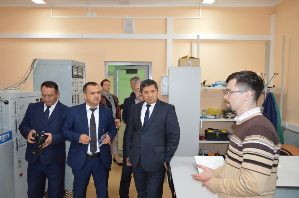 ��������� ������������� ���������-������������� ���������(����������) �������� ���������� �������� � ���������-������������ ������ ���