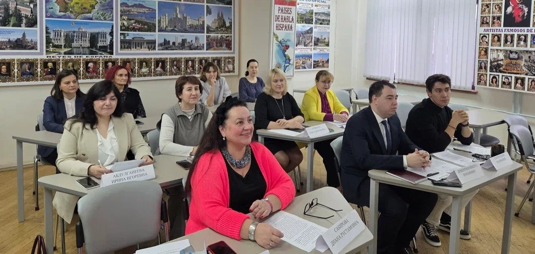 ВИДЕОФОРУМ 'Наука молодых - в регионах' 2025Подготовка переводчиков в Республике Татарстан: опыт Высшей школы иностранных языков и перевода Казанского федерального университета ВИДЕОФОРУМ 'Наука молодых - в регионах' 2025Подготовка переводчиков в Республике Татарстан: опыт Высшей школы иностранных языков и перевода Казанского федерального университета