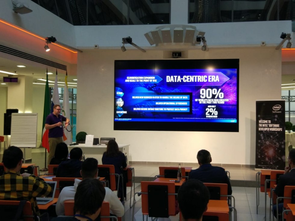 КФУ посетили представители Intel КФУ посетили представители Intel