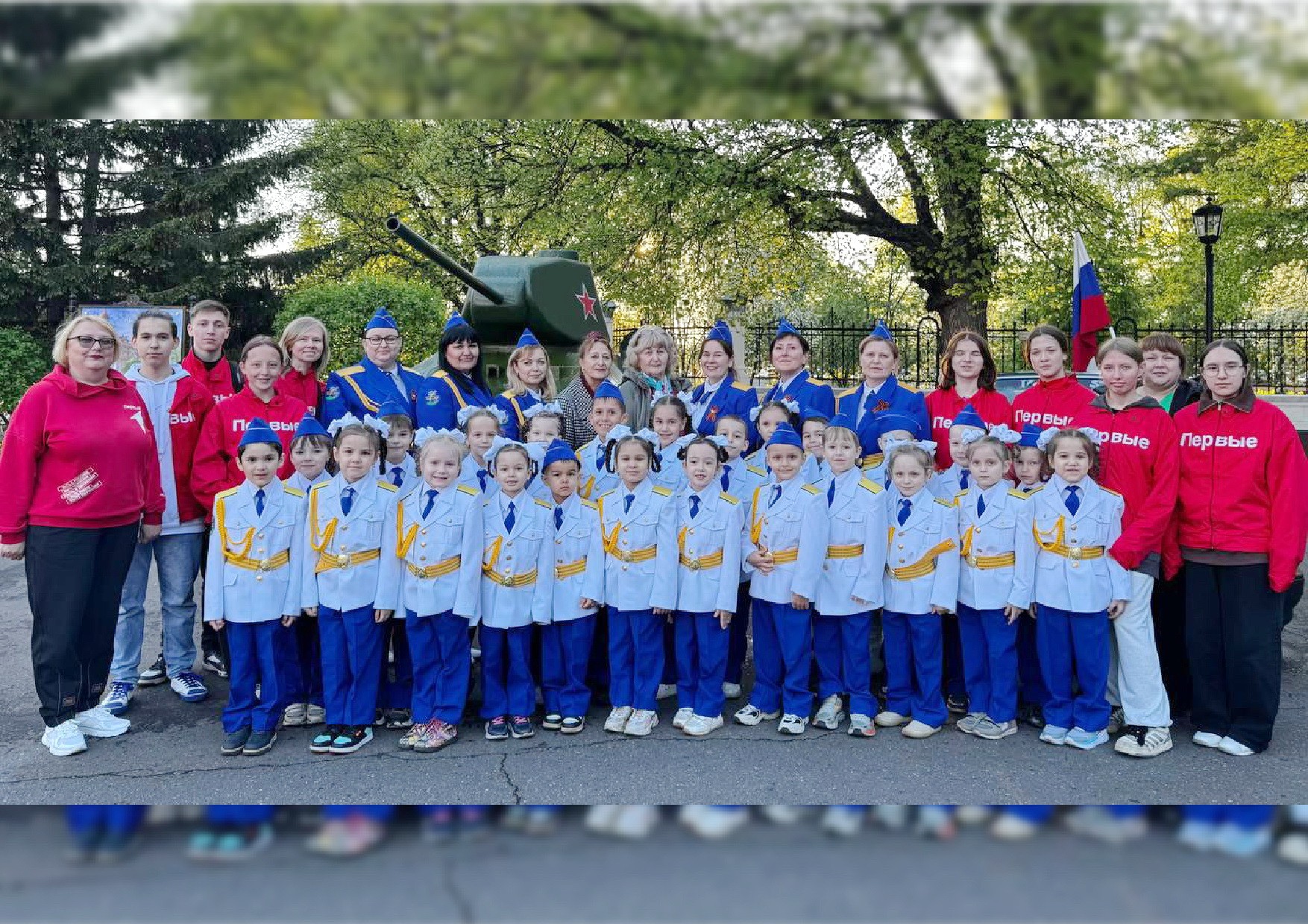 Состоялся мастер-класс 'Делаем георгиевские ленты' Состоялся мастер-класс 'Делаем георгиевские ленты'