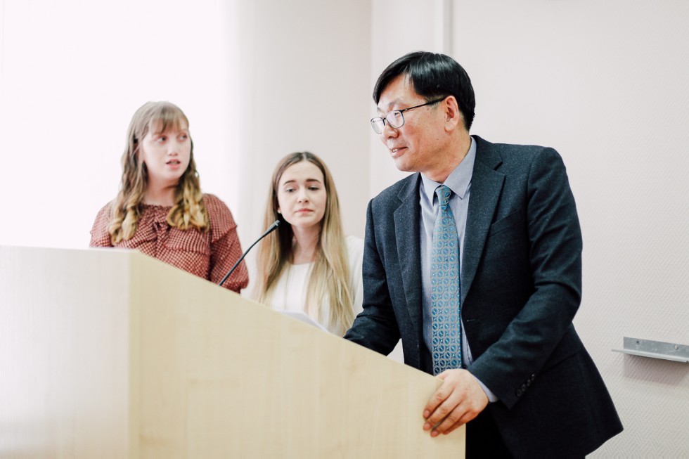 В ИМО КФУ прошла 9-ая Международная научно-практическая конференция по корееведению 'Россия-Корея: настоящее и будущее российского корееведения' В ИМО КФУ прошла 9-ая Международная научно-практическая конференция по корееведению 'Россия-Корея: настоящее и будущее российского корееведения'