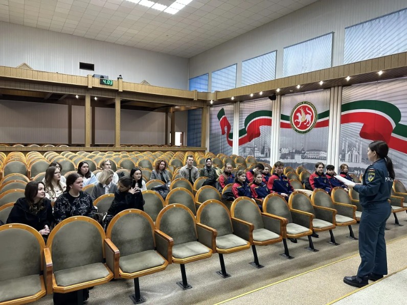 Студенты - психологи из ИПО на Всероссийских соревнованиях 'Человеческий фактор' Студенты - психологи из ИПО на Всероссийских соревнованиях 'Человеческий фактор'