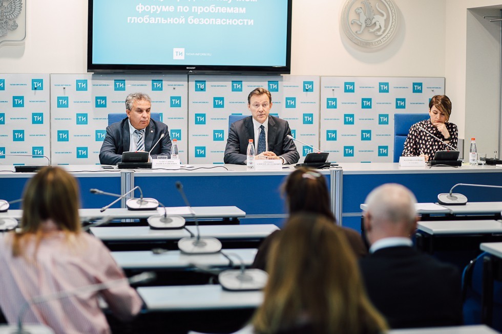 � ������ ������ �����-�����������, ����������� ������� ������ �� �������� ���������� ������������