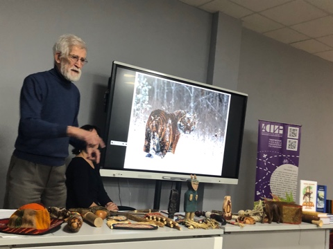 Студенты ИФМК КФУ встретились с известным прозаиком и путешественником Камилем Зиганшины Студенты ИФМК КФУ встретились с известным прозаиком и путешественником Камилем Зиганшины